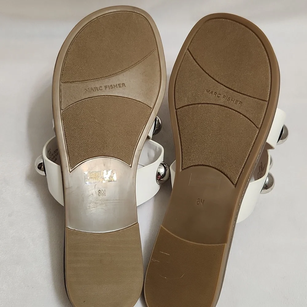 Marc Fisher Bryte 2 Flat White Silver Large Studded Summer Sandals (W Size 8)